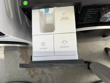 Factory second Hisense Series 7 8 kg Front‑Load Washing Machine – Charcoal Black HWFS8014AB - Second Hand Appliances Geebung